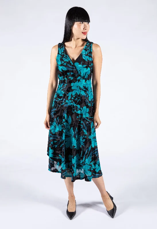 Easy Fashion Velvet Detail Floral Dress