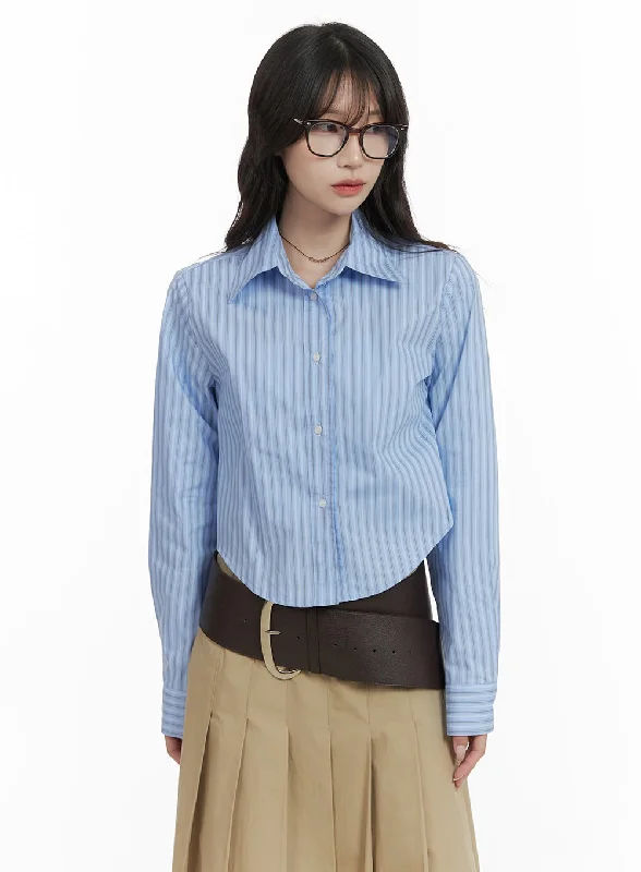 Relaxed Style Stripe Buttoned Crop Shirt CA408