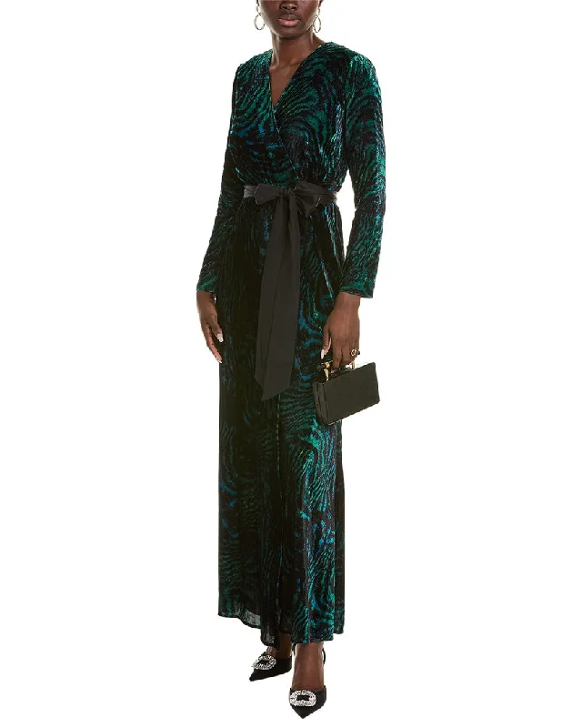 Retro Design Diane von Furstenberg Jareth Velvet Wrap Dress